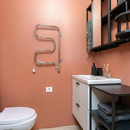 Apartman Cozy With Free Parking In The Centre