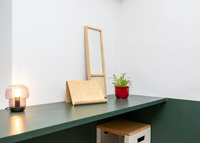 Cozy With Free Parking In The Centre Appartement