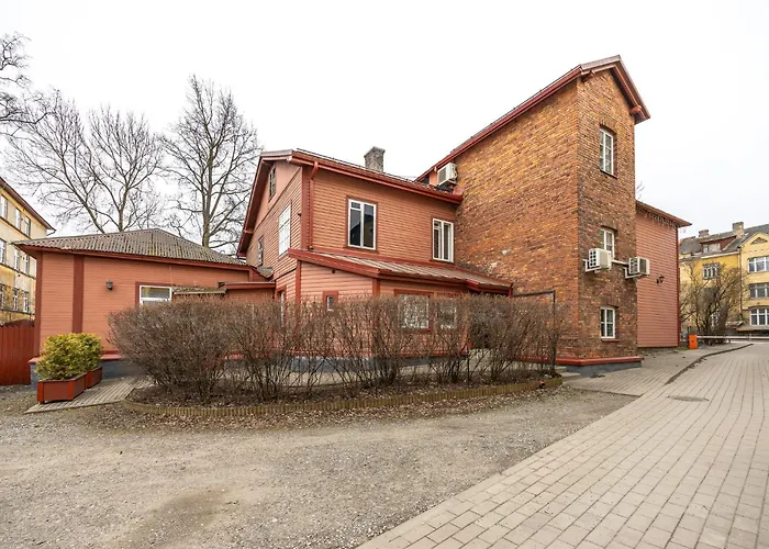 Cozy With Free Parking In The Centre