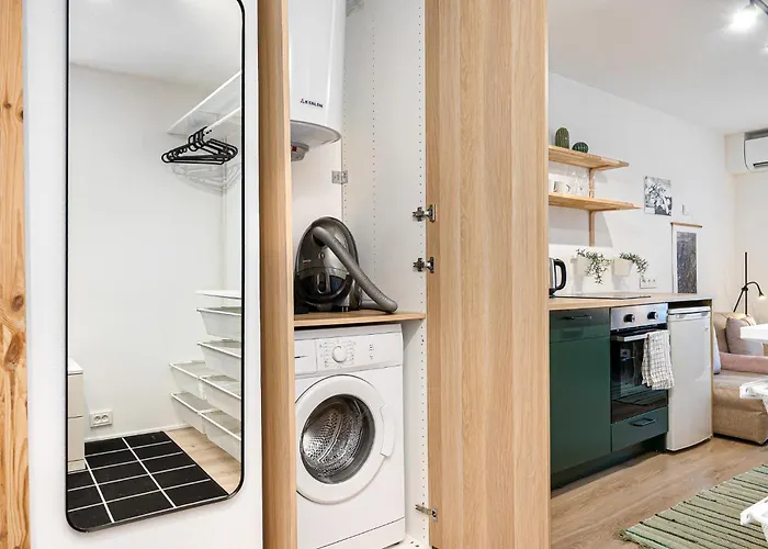 Cozy With Free Parking In The Centre *